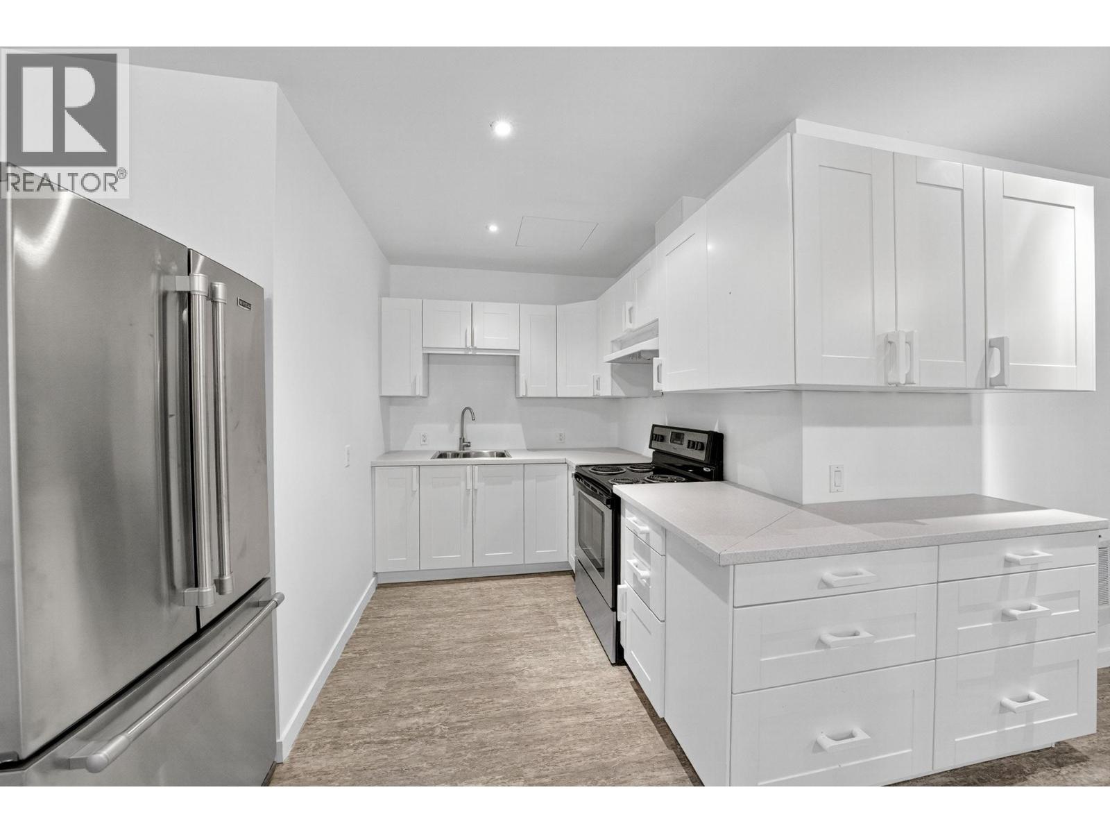 138 Saliken Drive, Penticton, British Columbia  V2A 8V6 - Photo 18 - 10359256