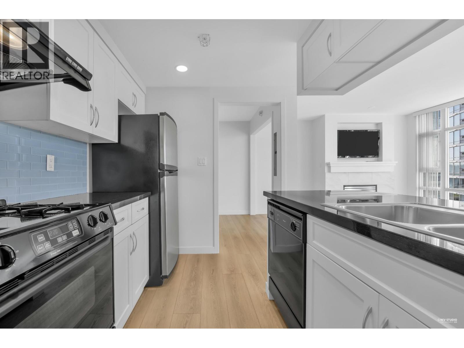 1707 1199 Marinaside Crescent, Vancouver, British Columbia V6Z 2Y2 - Photo 14 - R3110943