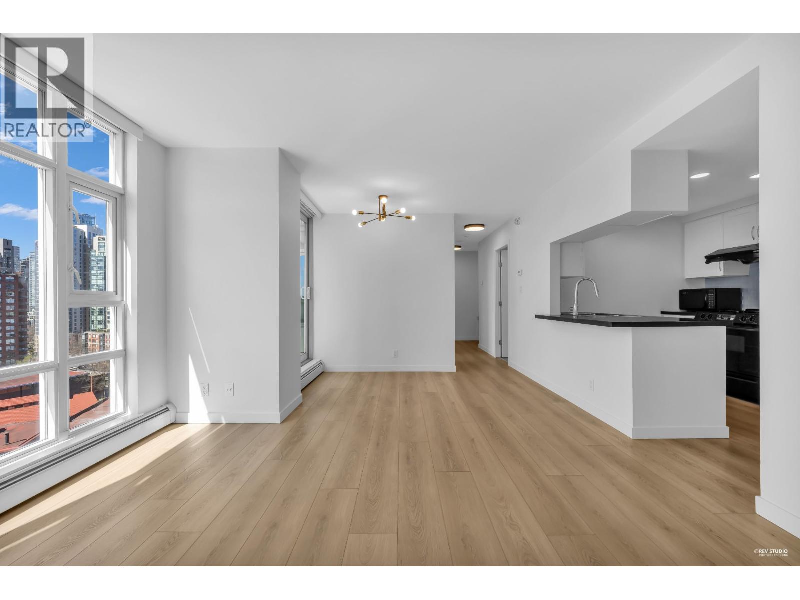 1707 1199 Marinaside Crescent, Vancouver, British Columbia V6Z 2Y2 - Photo 10 - R3110943