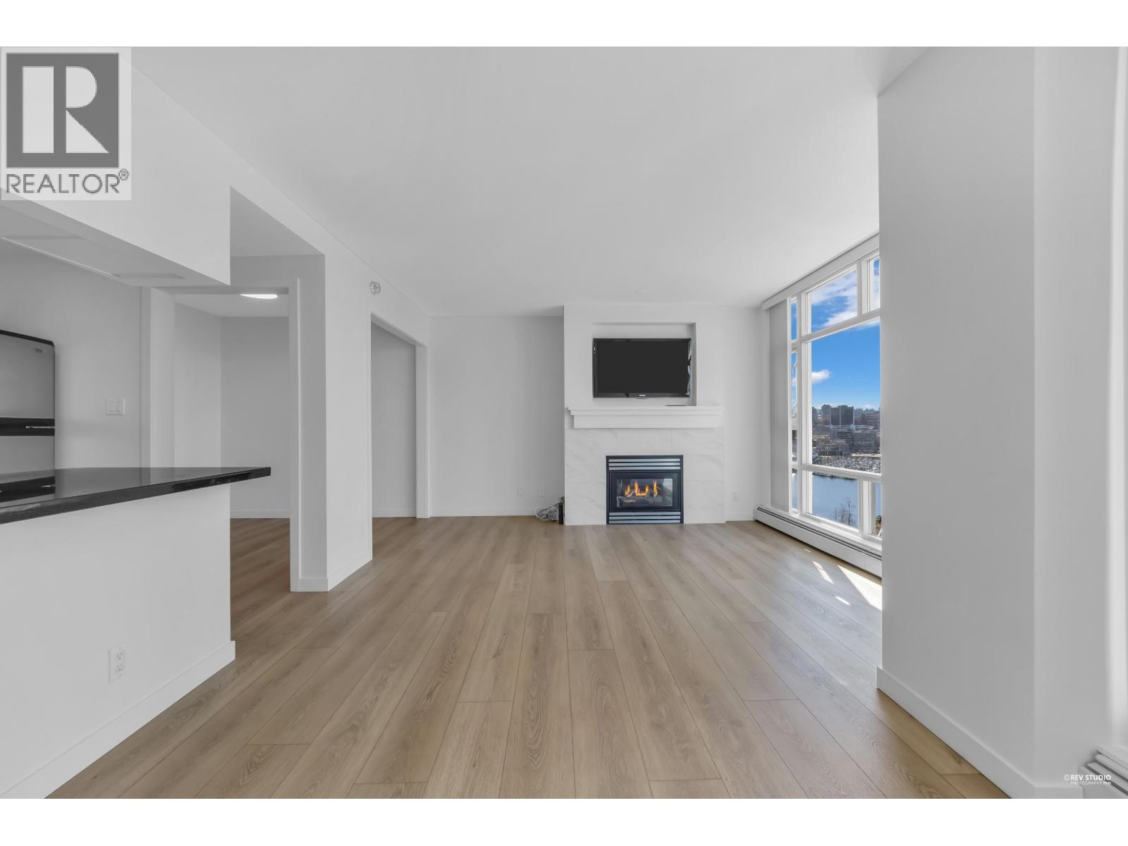 1707 1199 Marinaside Crescent, Vancouver, British Columbia V6Z 2Y2 - Photo 11 - R3110943