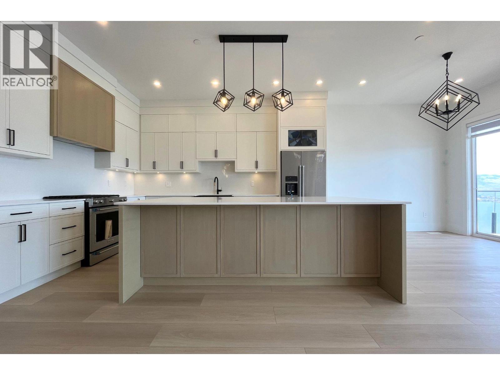 8916 Tavistock Road, Vernon, British Columbia  V1H 2L4 - Photo 7 - 10372407