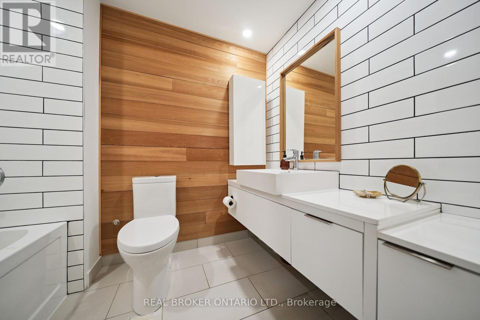 714 - 5 Hanna Avenue, Toronto, Ontario M6K 0B3 - Photo 20 - C12929320