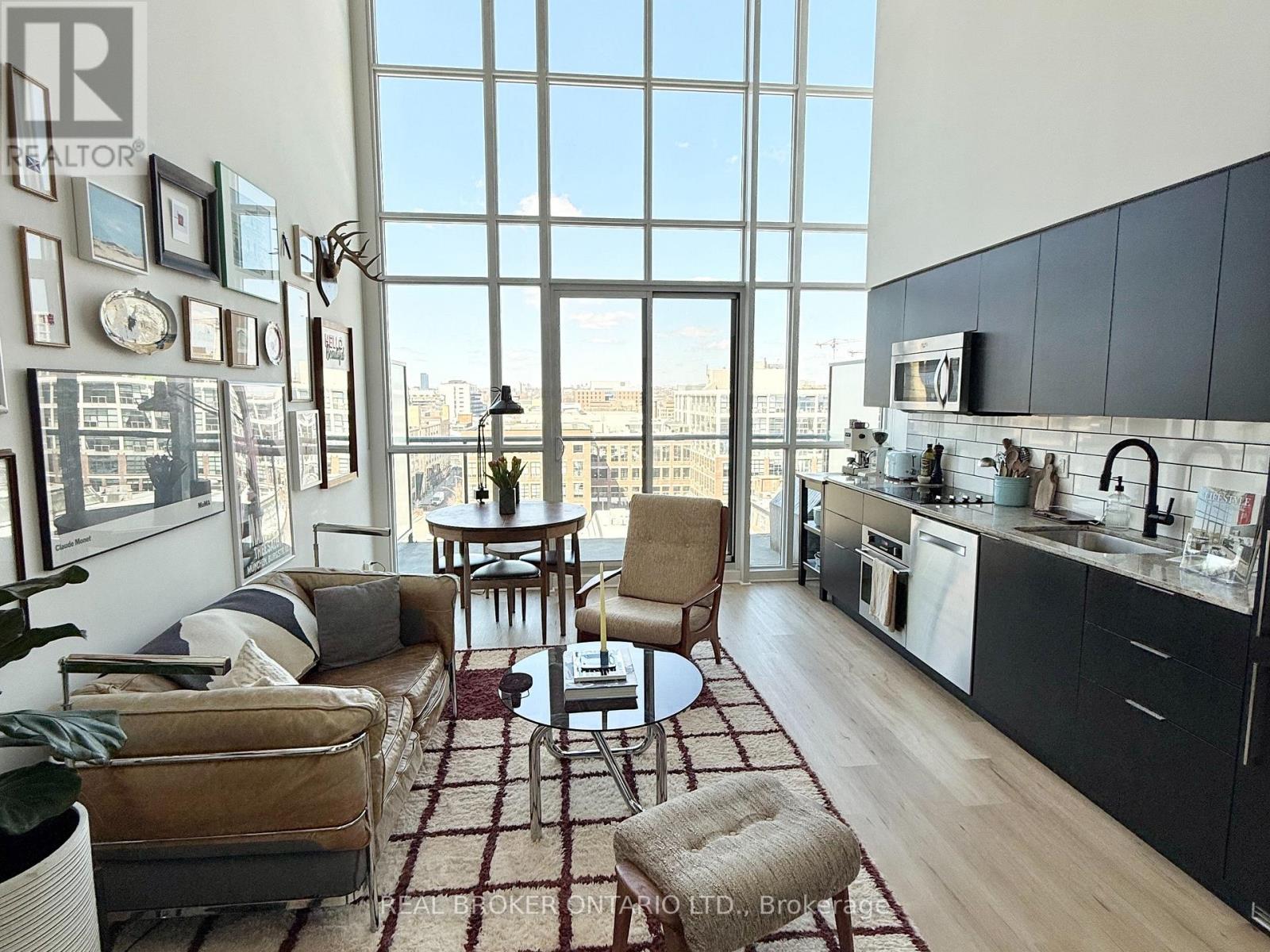 714 - 5 Hanna Avenue, Toronto, Ontario M6K 0B3 - Photo 2 - C12929320