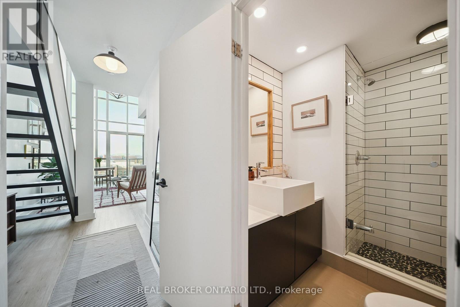 714 - 5 Hanna Avenue, Toronto, Ontario M6K 0B3 - Photo 7 - C12929320