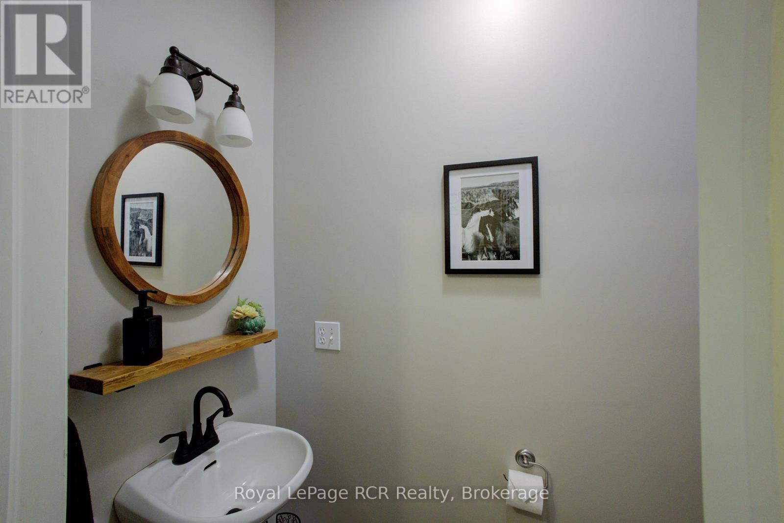 8220 Line 8, Wellington North, Ontario  N0G 2E0 - Photo 11 - X12993744