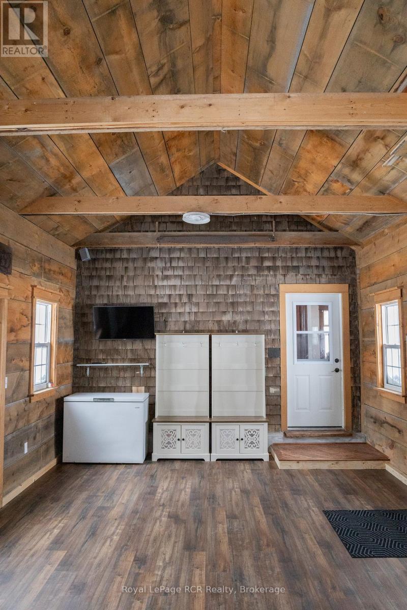 8220 Line 8, Wellington North, Ontario  N0G 2E0 - Photo 20 - X12993744