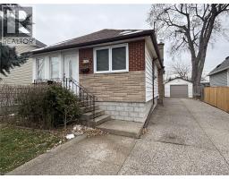 205 IVON Avenue, Hamilton, Ontario