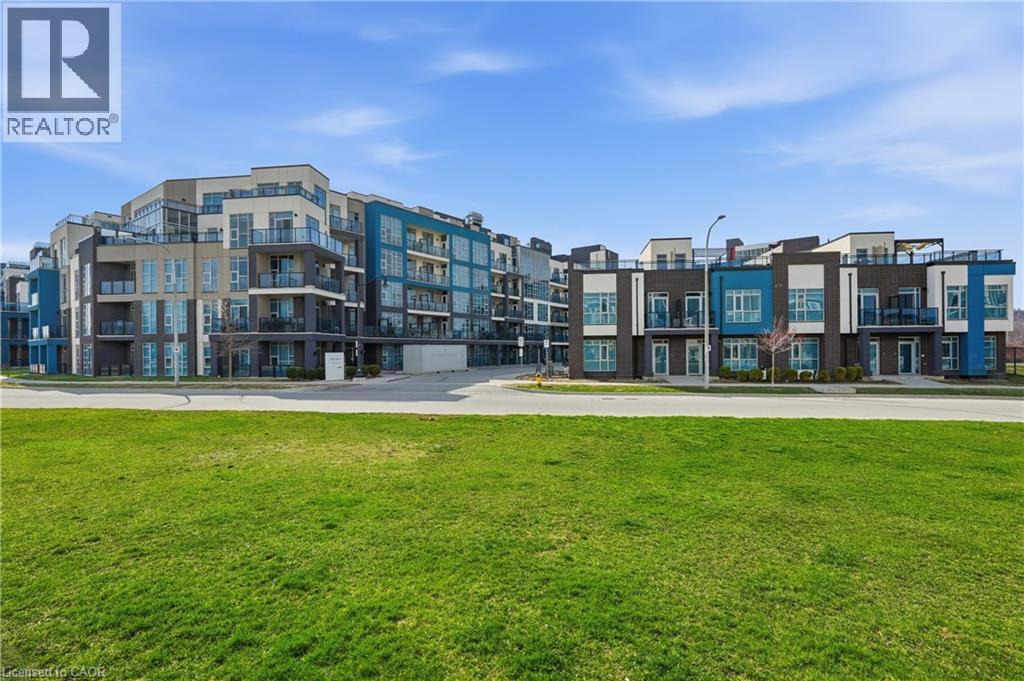 10 CONCORD Place Unit# 304, Grimsby, Ontario