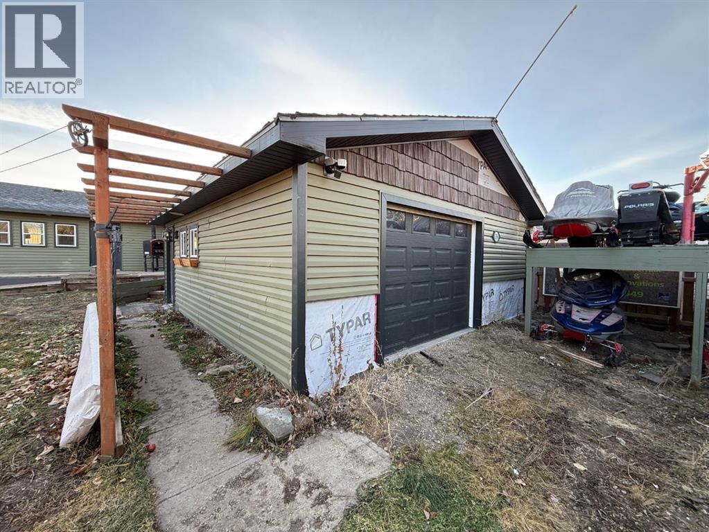 19 Kallbom Crescent, Whitecourt, Alberta  T7S 1E2 - Photo 18 - A2270396