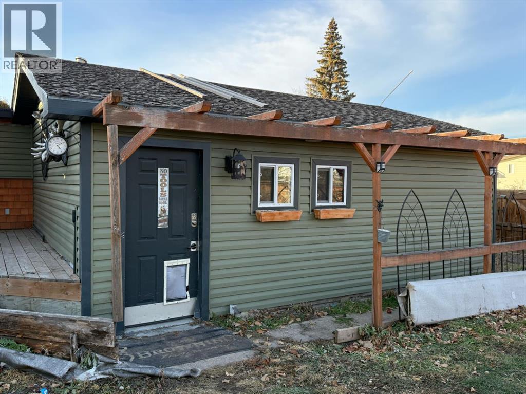 19 Kallbom Crescent, Whitecourt, Alberta  T7S 1E2 - Photo 17 - A2270396