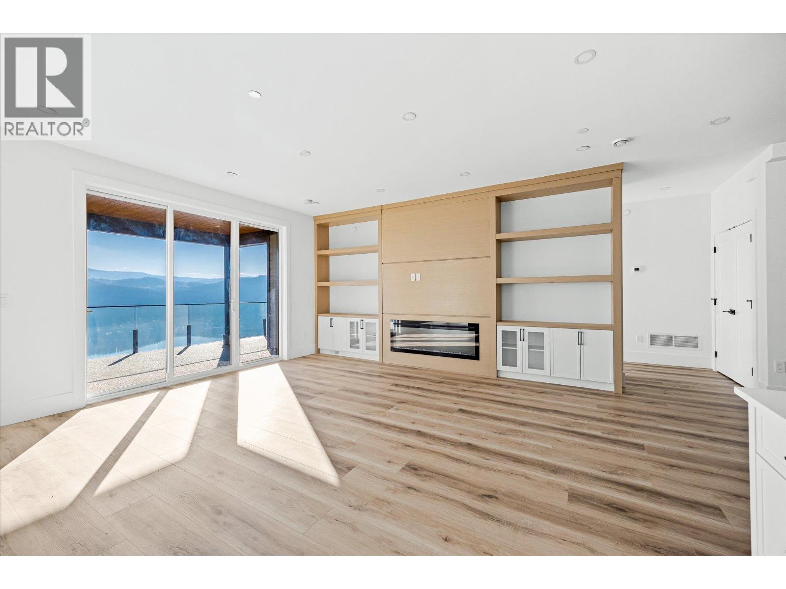 8944 Tavistock Road, Vernon, British Columbia  V1H 2K9 - Photo 6 - 10372941