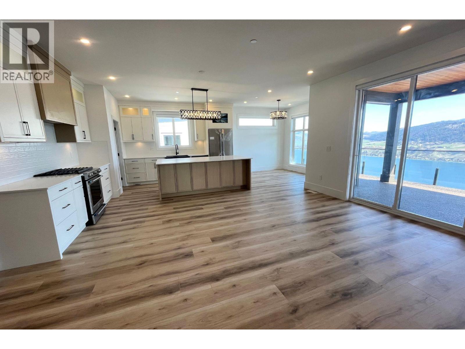 8944 Tavistock Road, Vernon, British Columbia  V1H 2K9 - Photo 8 - 10372941