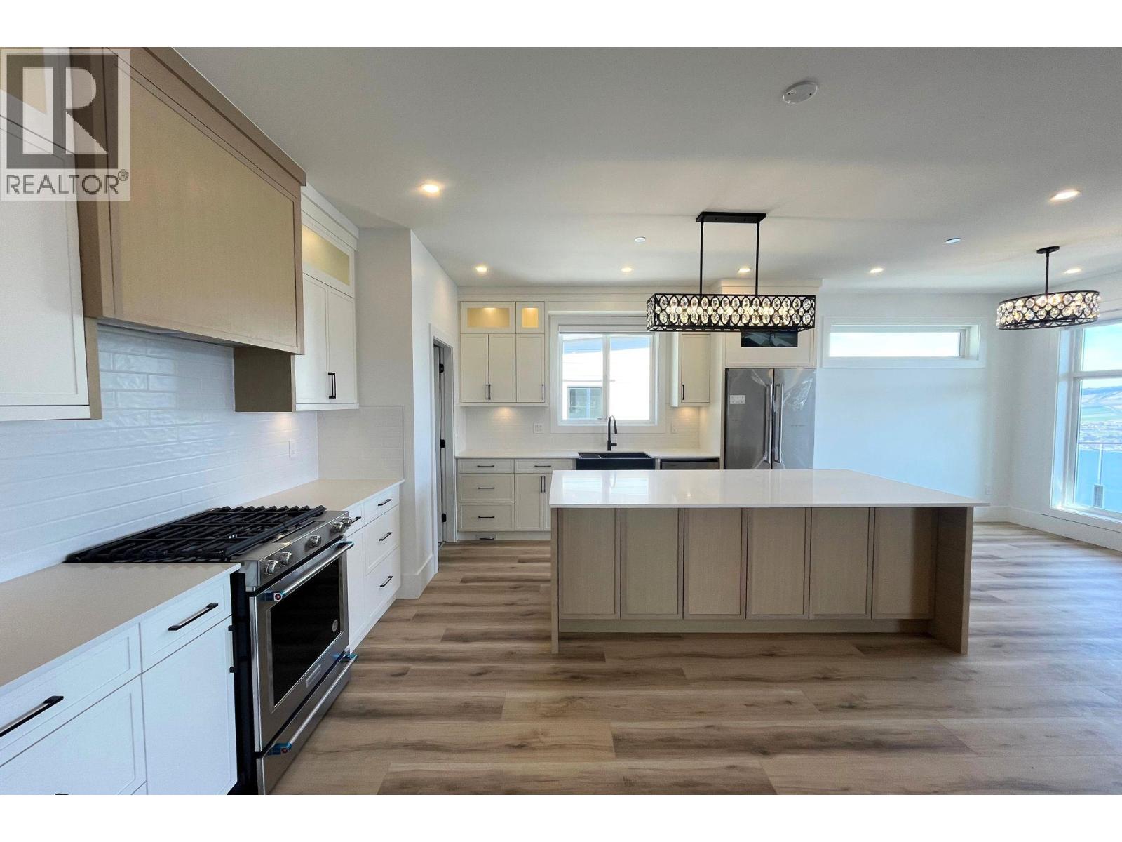 8944 Tavistock Road, Vernon, British Columbia  V1H 2K9 - Photo 9 - 10372941