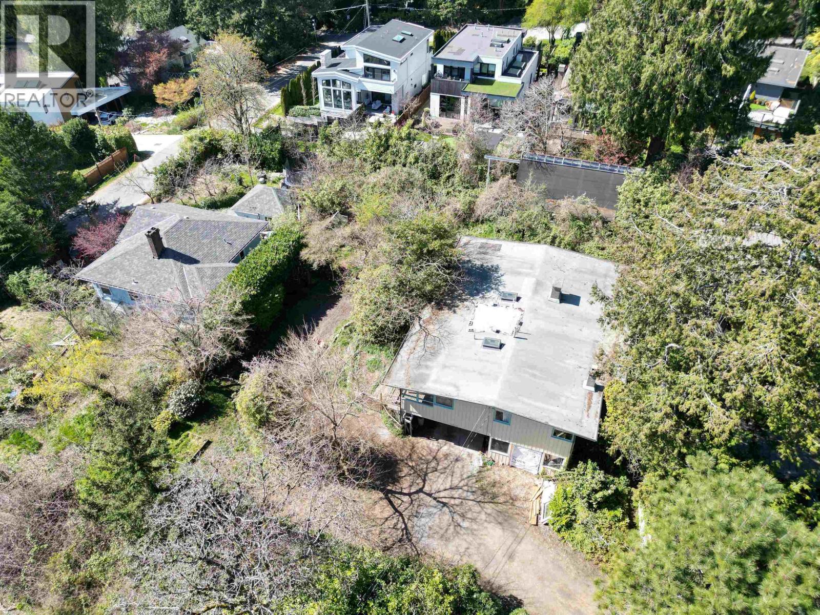 6415 Wellington Avenue, West Vancouver, British Columbia  V7W 2H7 - Photo 5 - R3110949