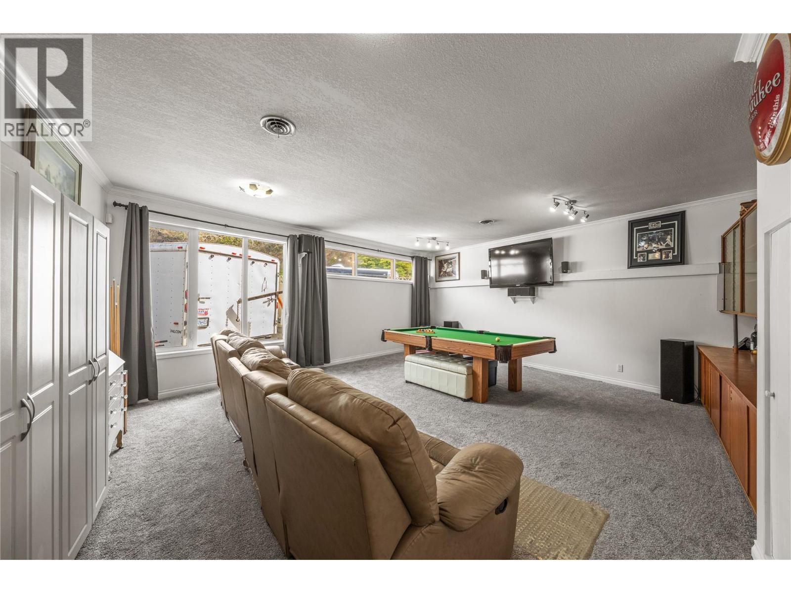 3939 Lakeside Road, Penticton, British Columbia  V2A 8W1 - Photo 14 - 10369806