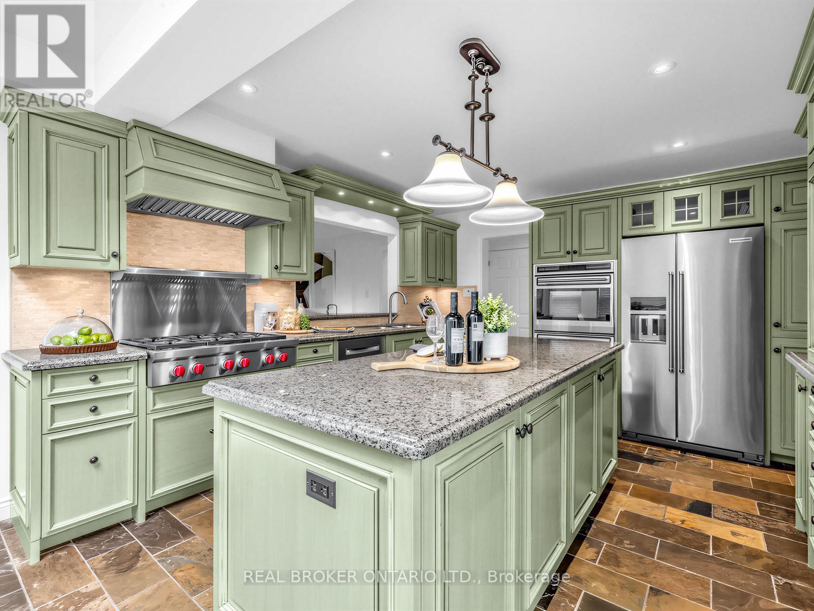 9 Temagami Court, Toronto, Ontario  M2M 4E6 - Photo 16 - C12993660