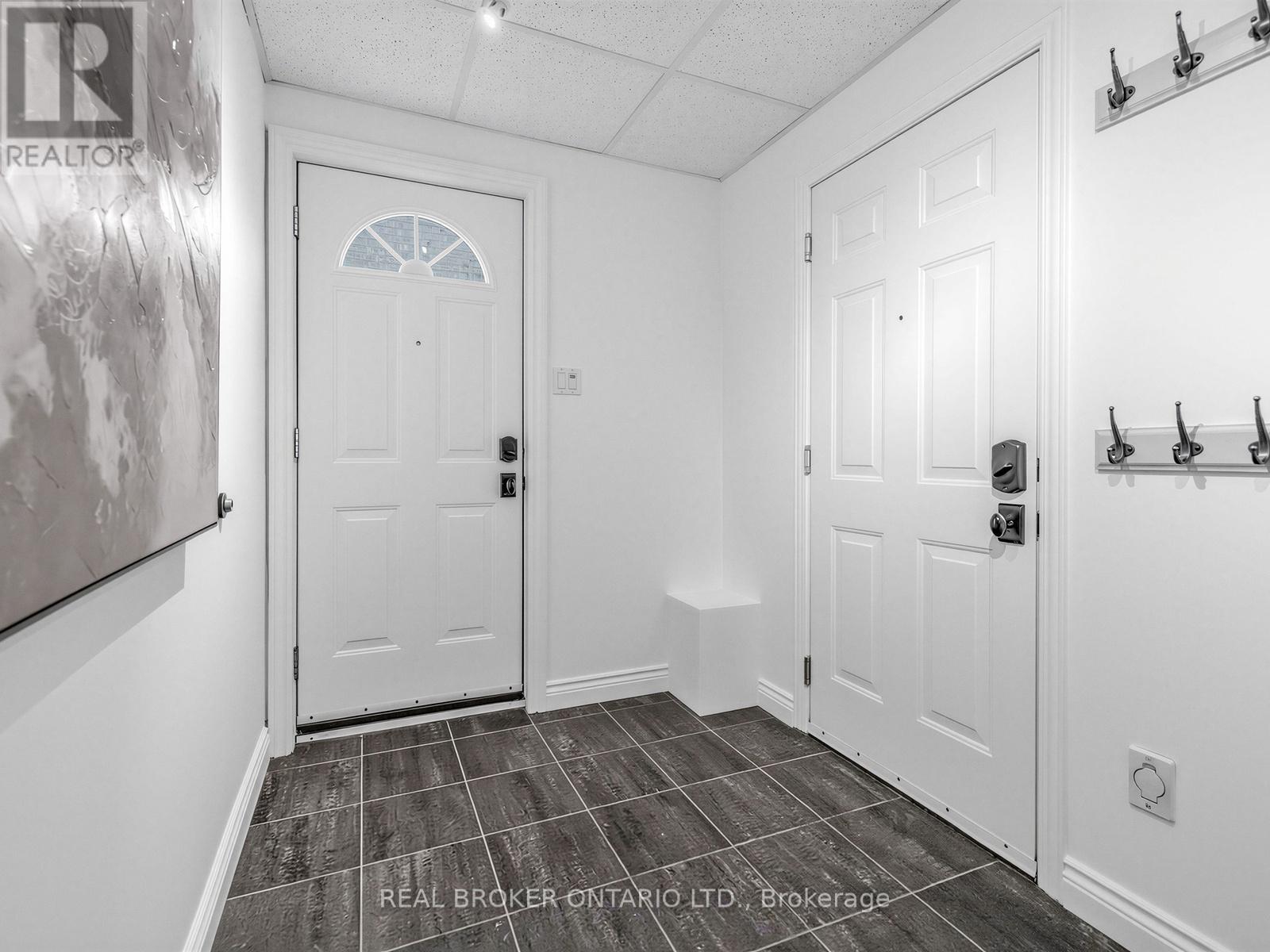 9 Temagami Court, Toronto, Ontario  M2M 4E6 - Photo 20 - C12993660