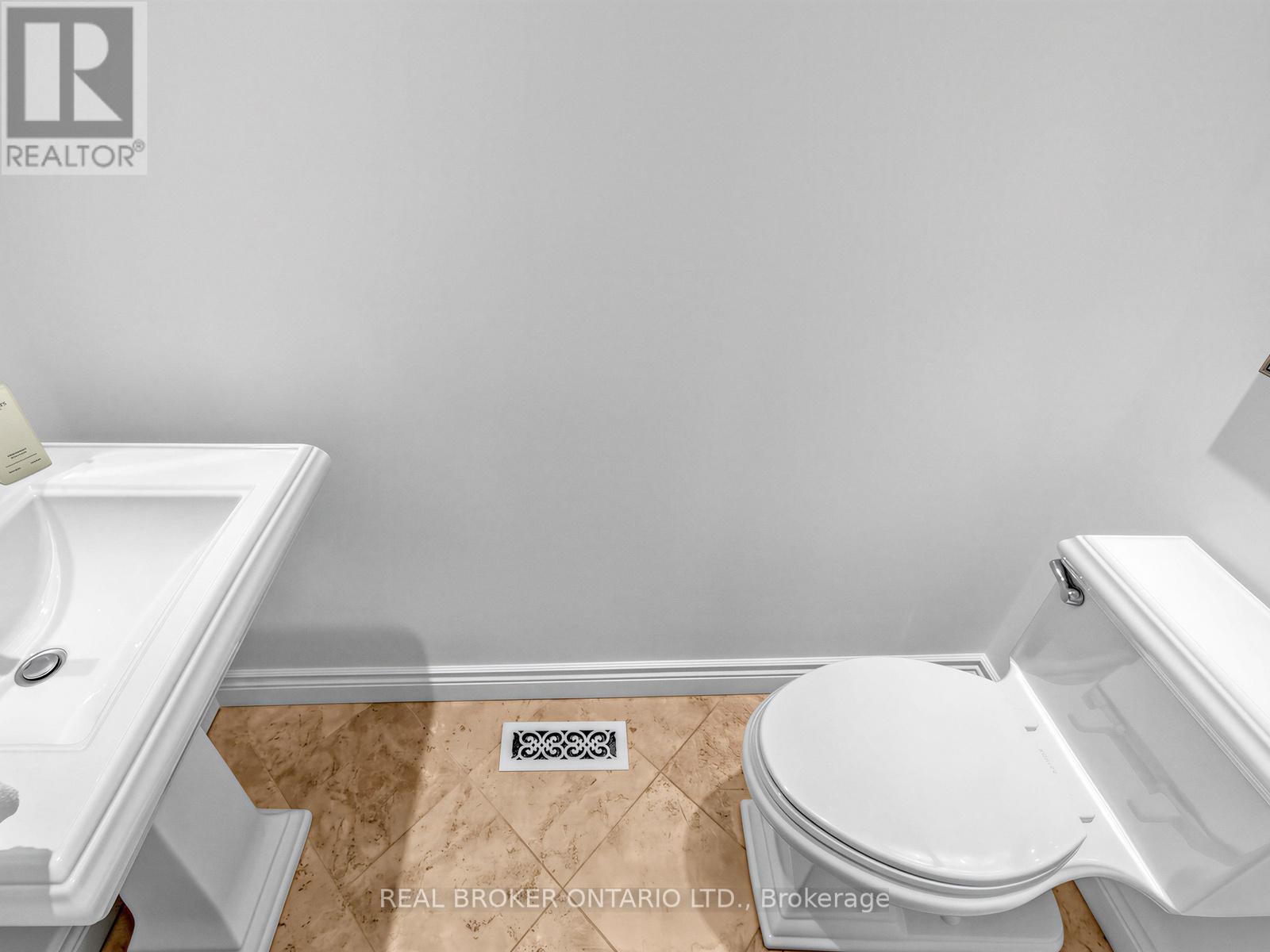 9 Temagami Court, Toronto, Ontario  M2M 4E6 - Photo 21 - C12993660