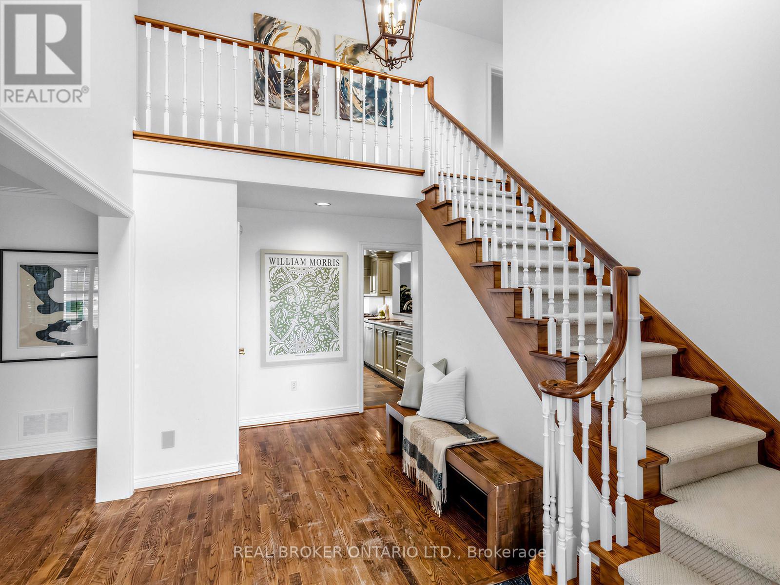 9 Temagami Court, Toronto, Ontario  M2M 4E6 - Photo 5 - C12993660