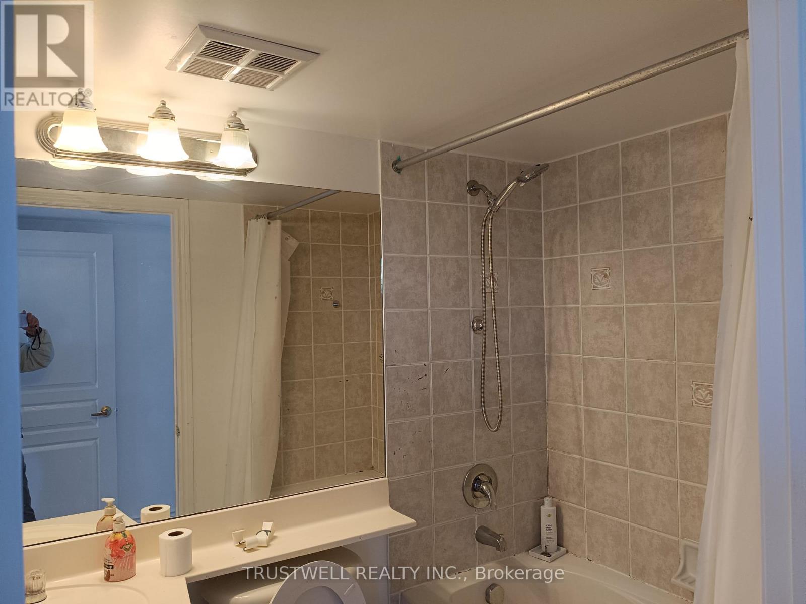 1618 - 15 Northtown Way, Toronto, Ontario  M2N 7A2 - Photo 7 - C12993686