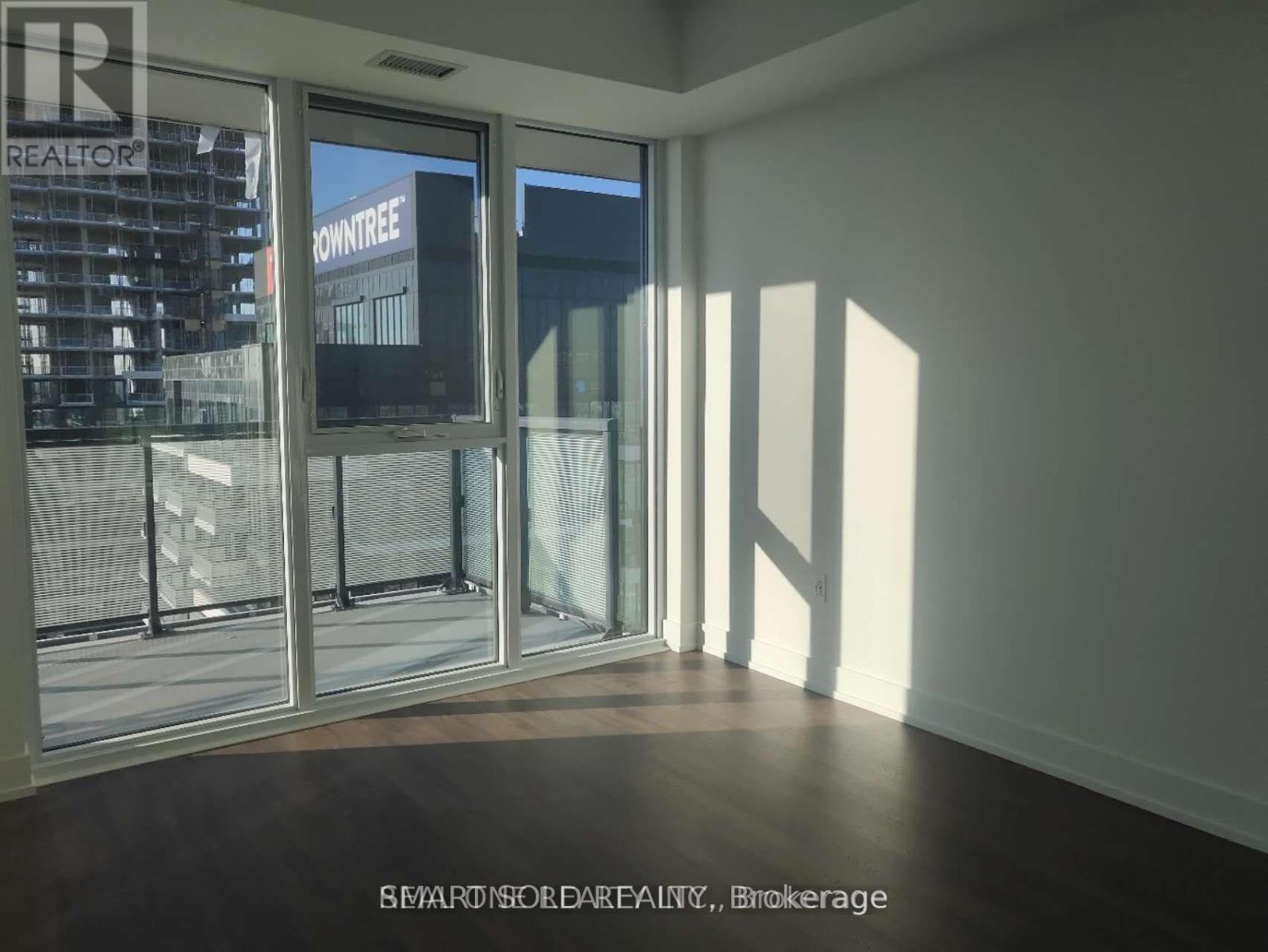 3011 - 30 Inn On The Park Drive, Toronto, Ontario  M3C 0P8 - Photo 8 - C12993692