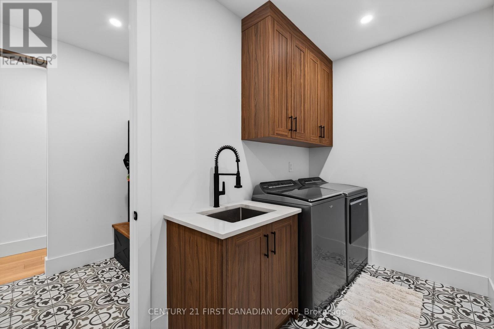 101 Harvest Lane, Dutton/dunwich, Ontario  N0L 1J0 - Photo 29 - X12993682