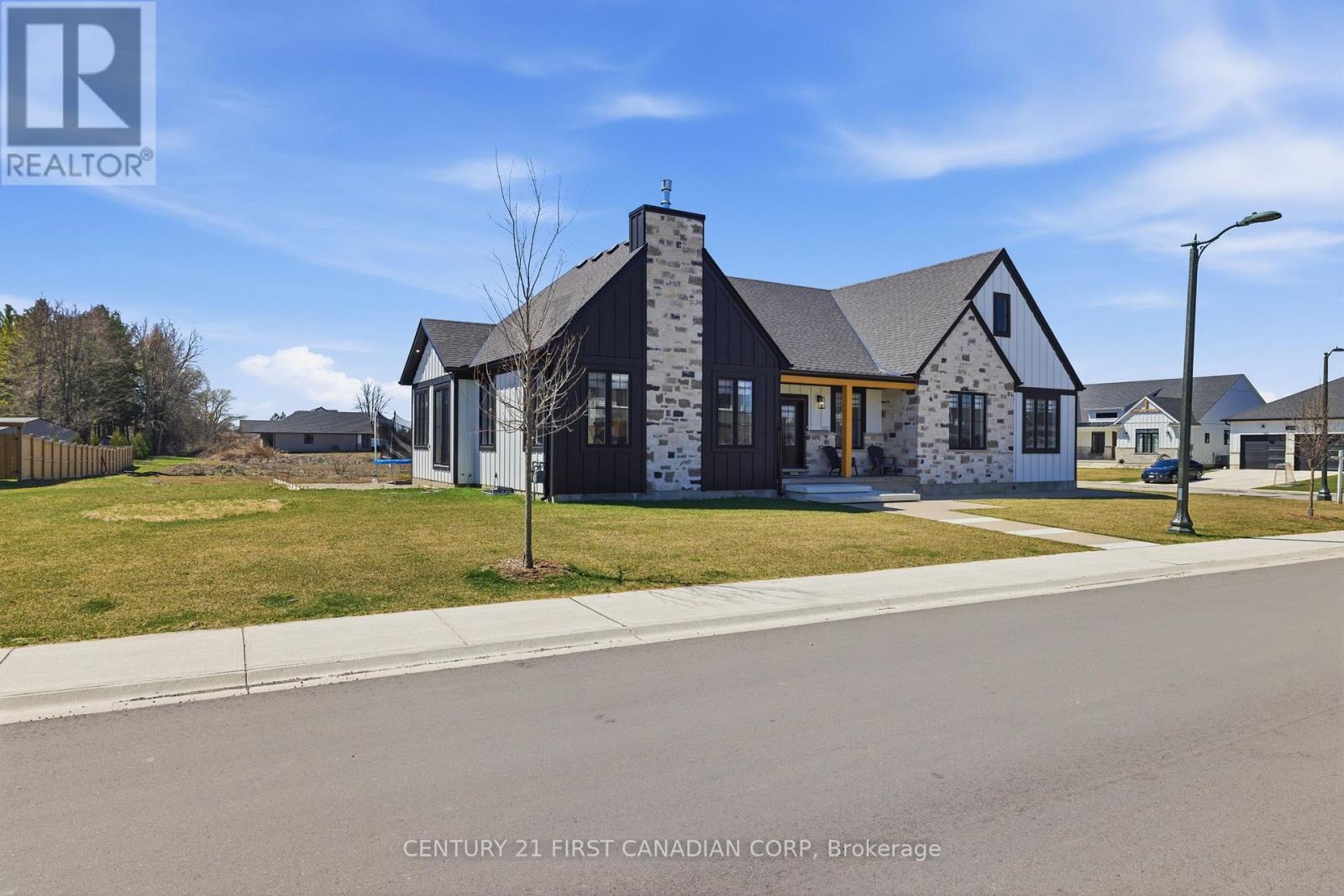 101 Harvest Lane, Dutton/dunwich, Ontario  N0L 1J0 - Photo 3 - X12993682