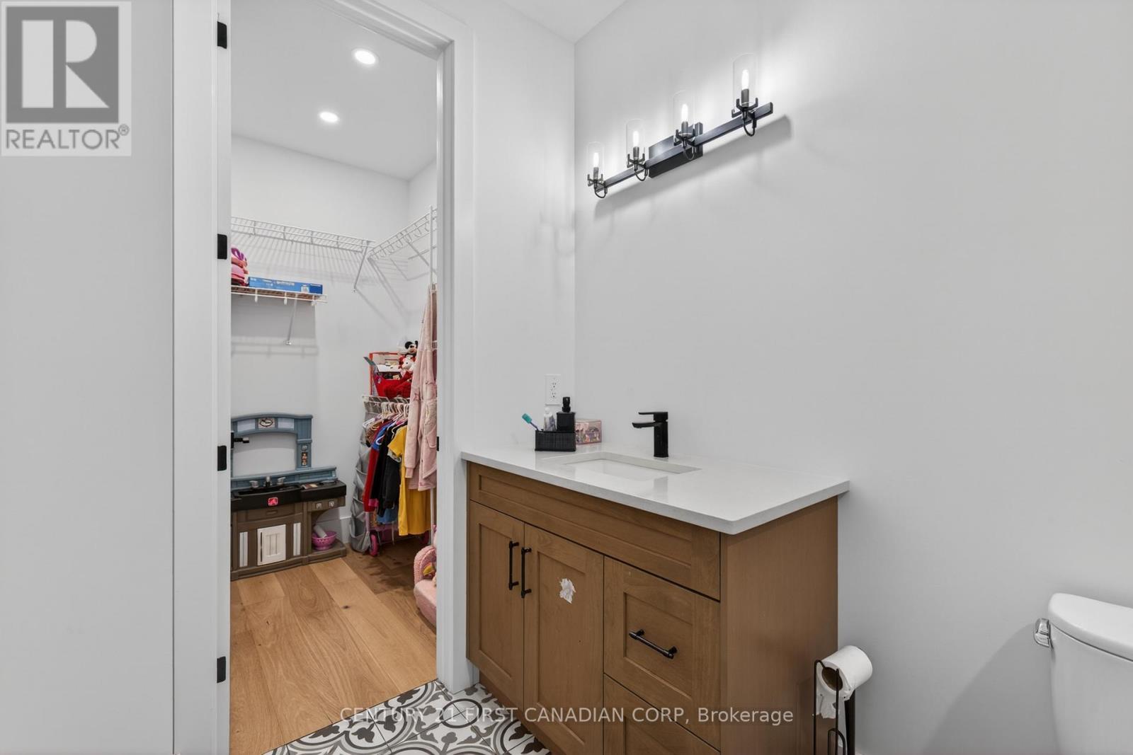 101 Harvest Lane, Dutton/dunwich, Ontario  N0L 1J0 - Photo 42 - X12993682