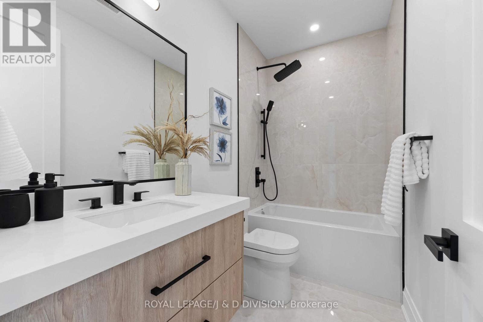 4 Pine Ridge Drive, Toronto, Ontario  M1M 2X3 - Photo 35 - E12993700