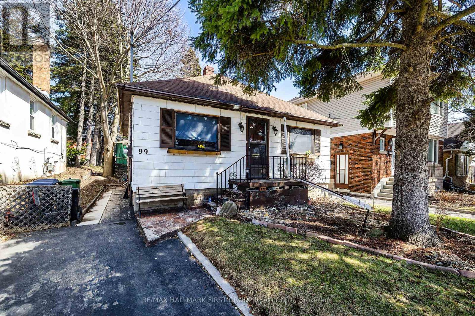 99 Eastville Avenue, Toronto, Ontario  M1M 2N8 - Photo 2 - E12993724