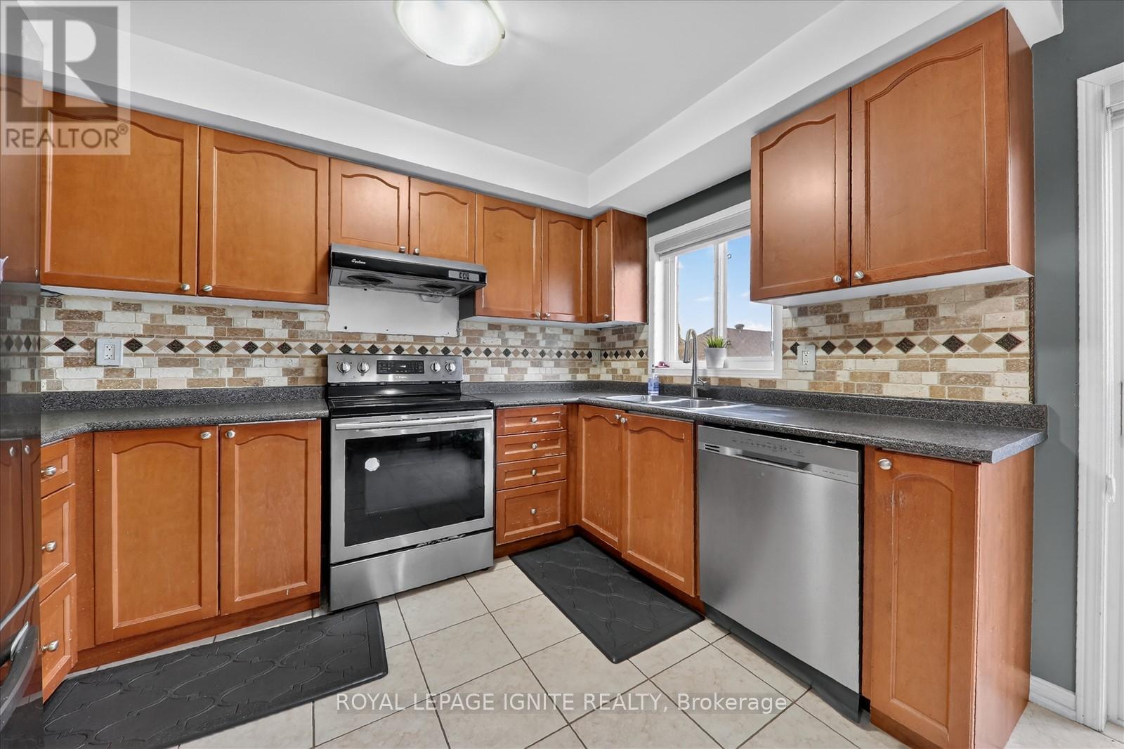 36 - 72 Oakins Lane, Ajax, Ontario  L1T 0H1 - Photo 13 - E12993746