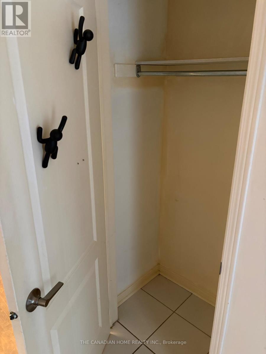 49 Larkspur Road, Brampton, Ontario  L6R 1W8 - Photo 12 - W12931844