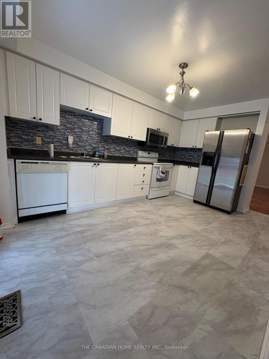 49 Larkspur Road, Brampton, Ontario  L6R 1W8 - Photo 10 - W12931844