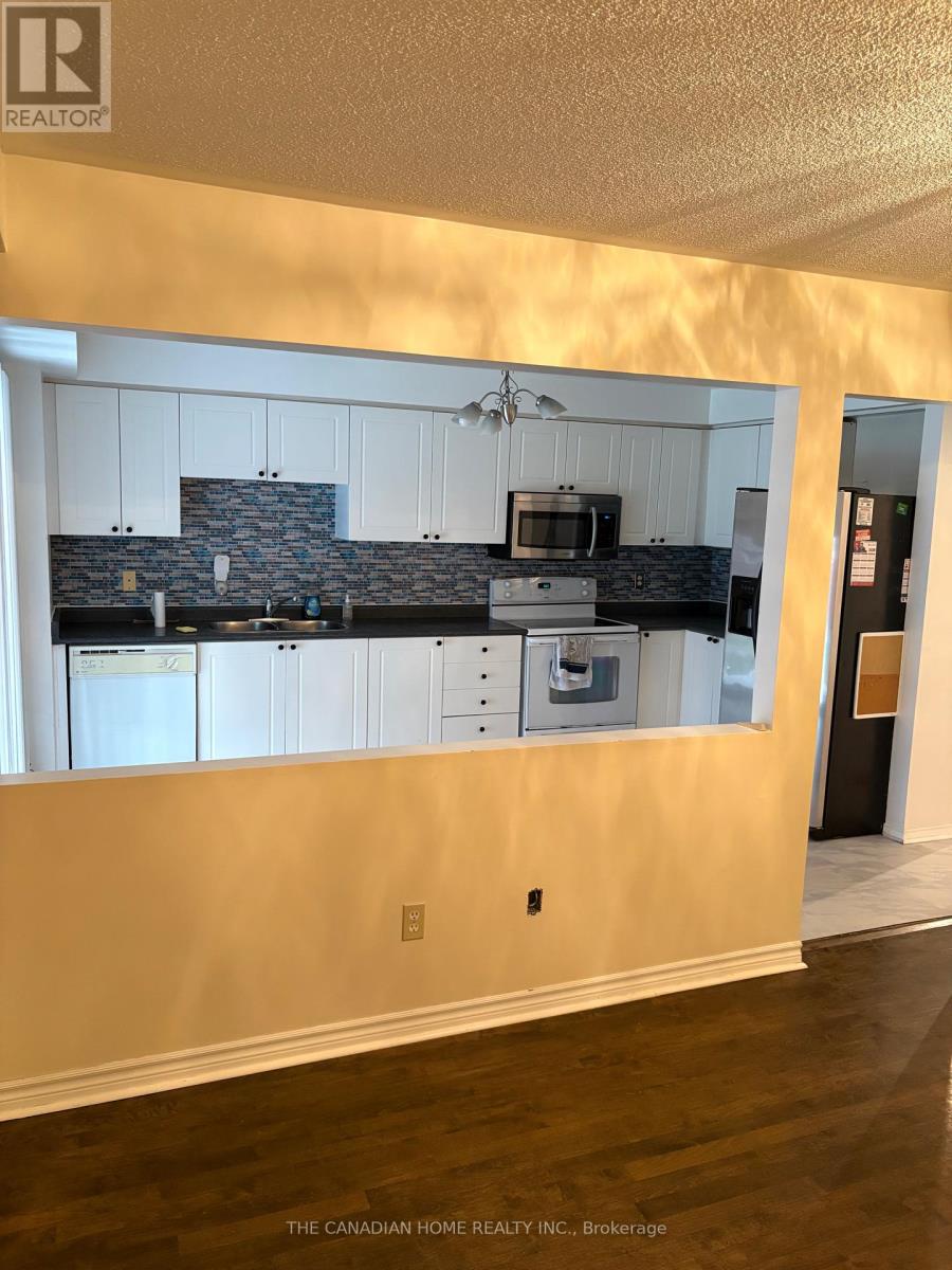 49 Larkspur Road, Brampton, Ontario  L6R 1W8 - Photo 8 - W12931844