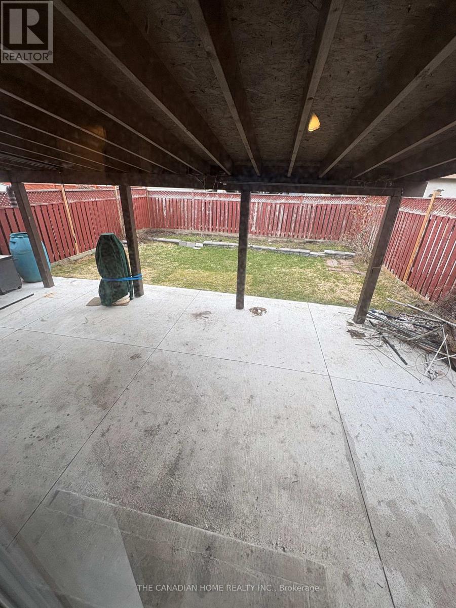 49 Larkspur Road, Brampton, Ontario  L6R 1W8 - Photo 11 - W12931844