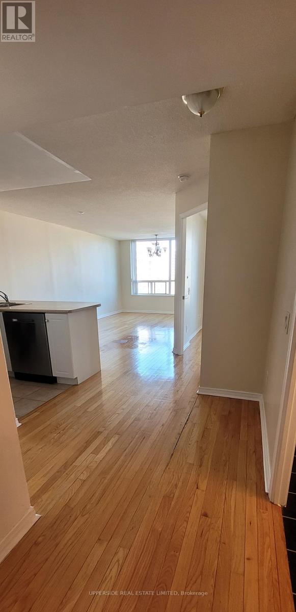 501 - 9 Northern Heights Drive, Richmond Hill, Ontario  L4B 4M5 - Photo 6 - N12993662