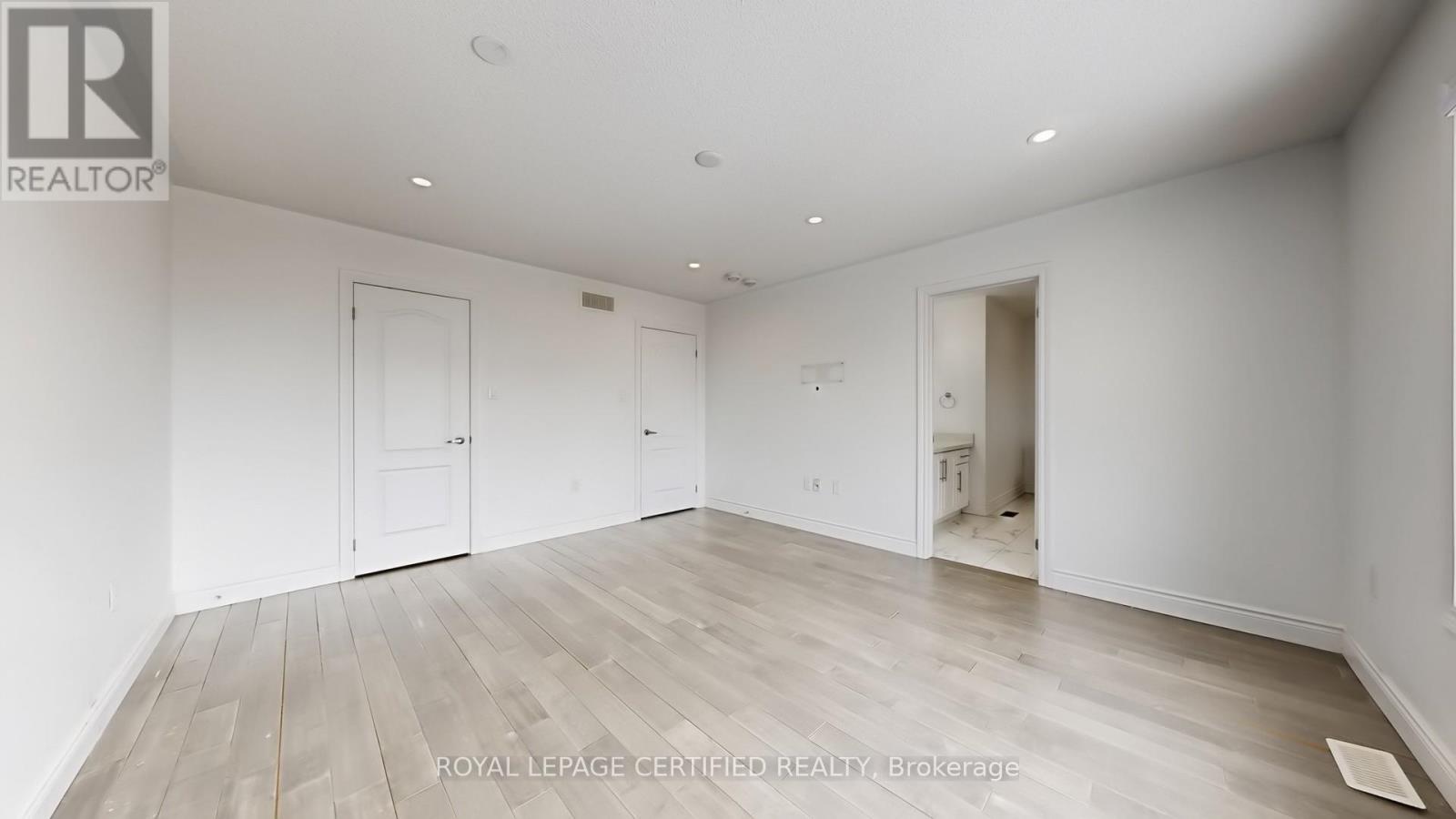 62 Heritage Street, Bradford West Gwillimbury, Ontario  L3Z 0X4 - Photo 24 - N12993708