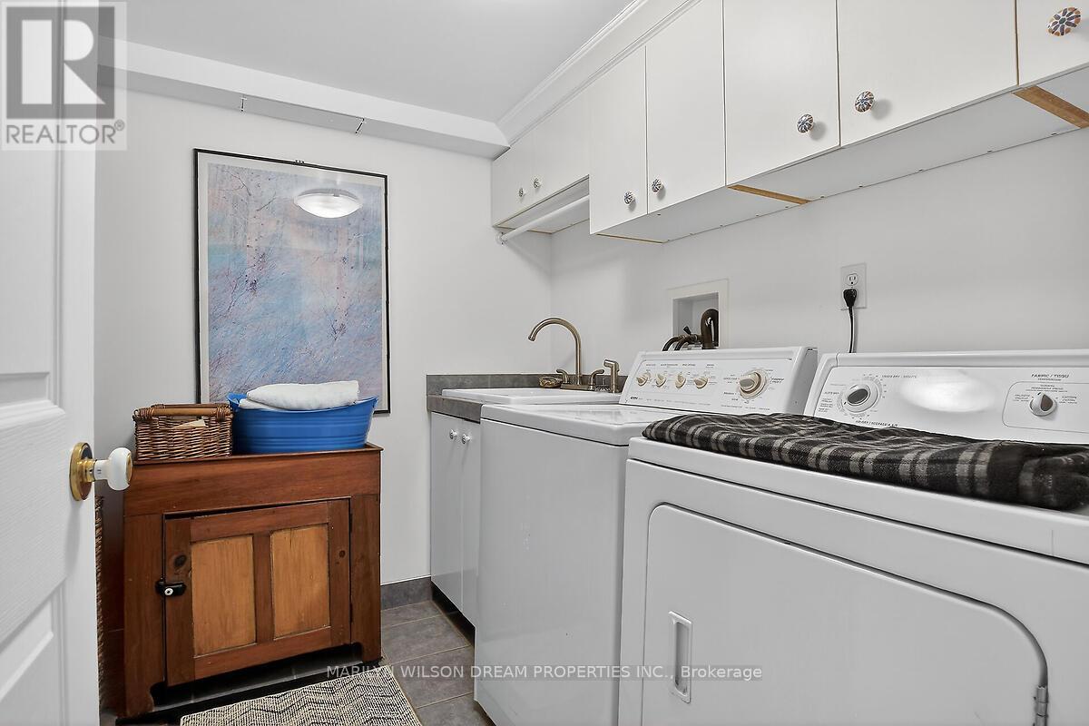 2105 Bangor Street, Ottawa, Ontario K1G 2X6 - Photo 42 - X12993544