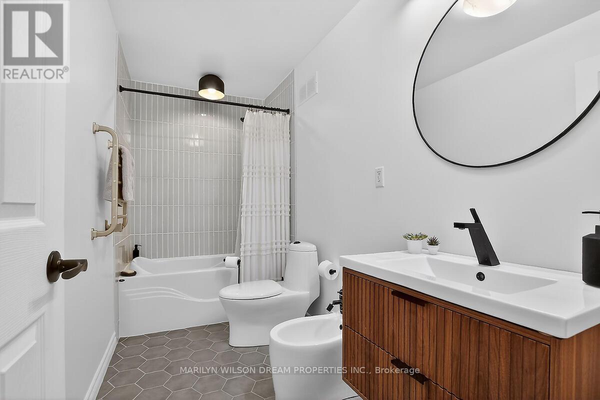 2105 Bangor Street, Ottawa, Ontario K1G 2X6 - Photo 27 - X12993544