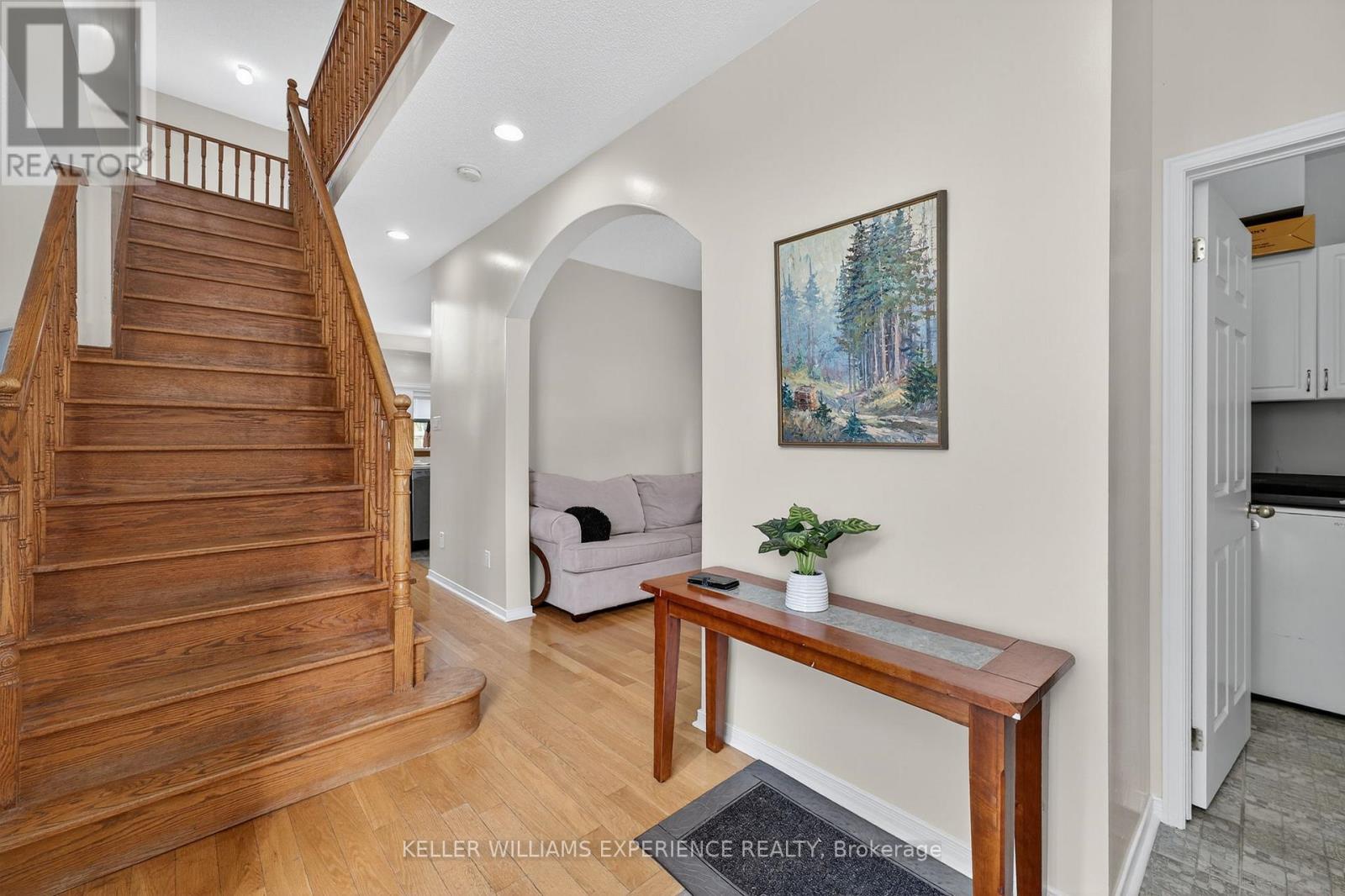 124 Tunbridge Road, Barrie, Ontario  L4M 6T1 - Photo 6 - S12993712