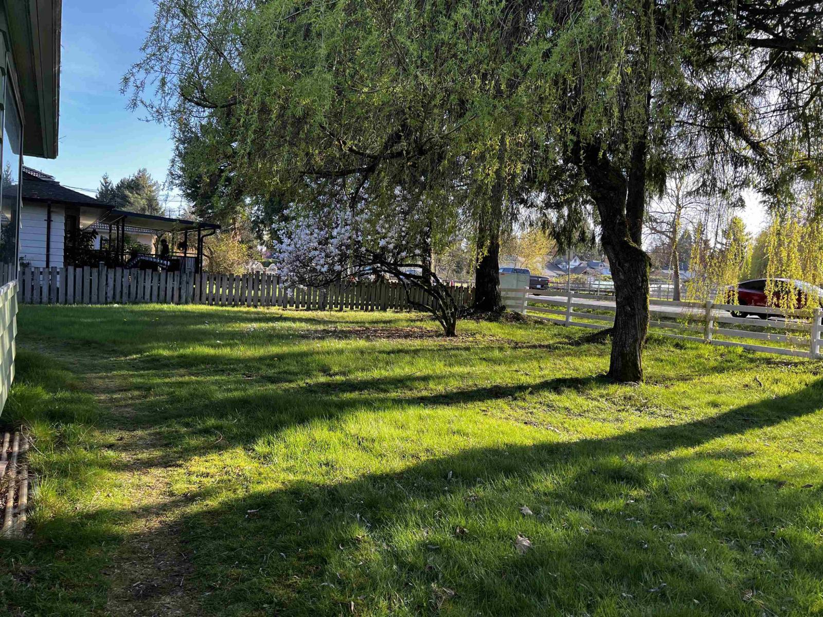 9894 156 Street, Surrey, British Columbia V3R 4L3 - Photo 3 - R3107545