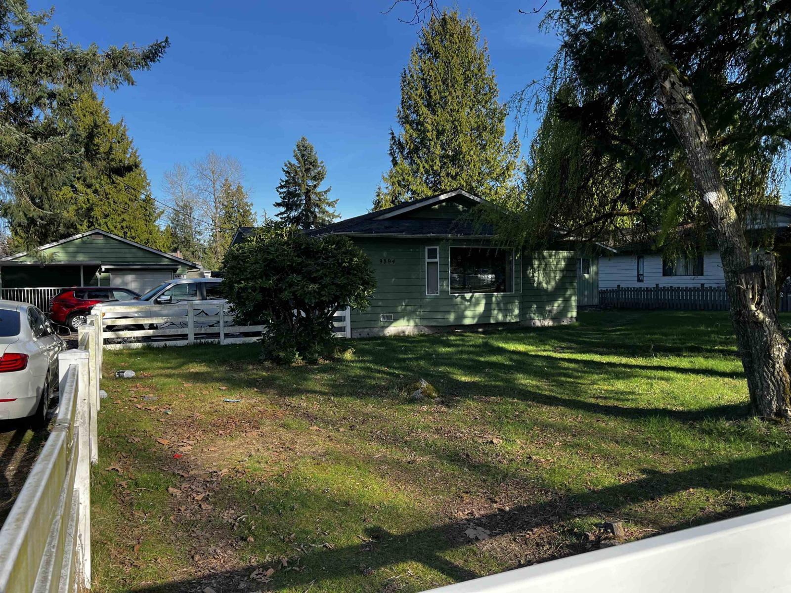 9894 156 Street, Surrey, British Columbia V3R 4L3 - Photo 5 - R3107545