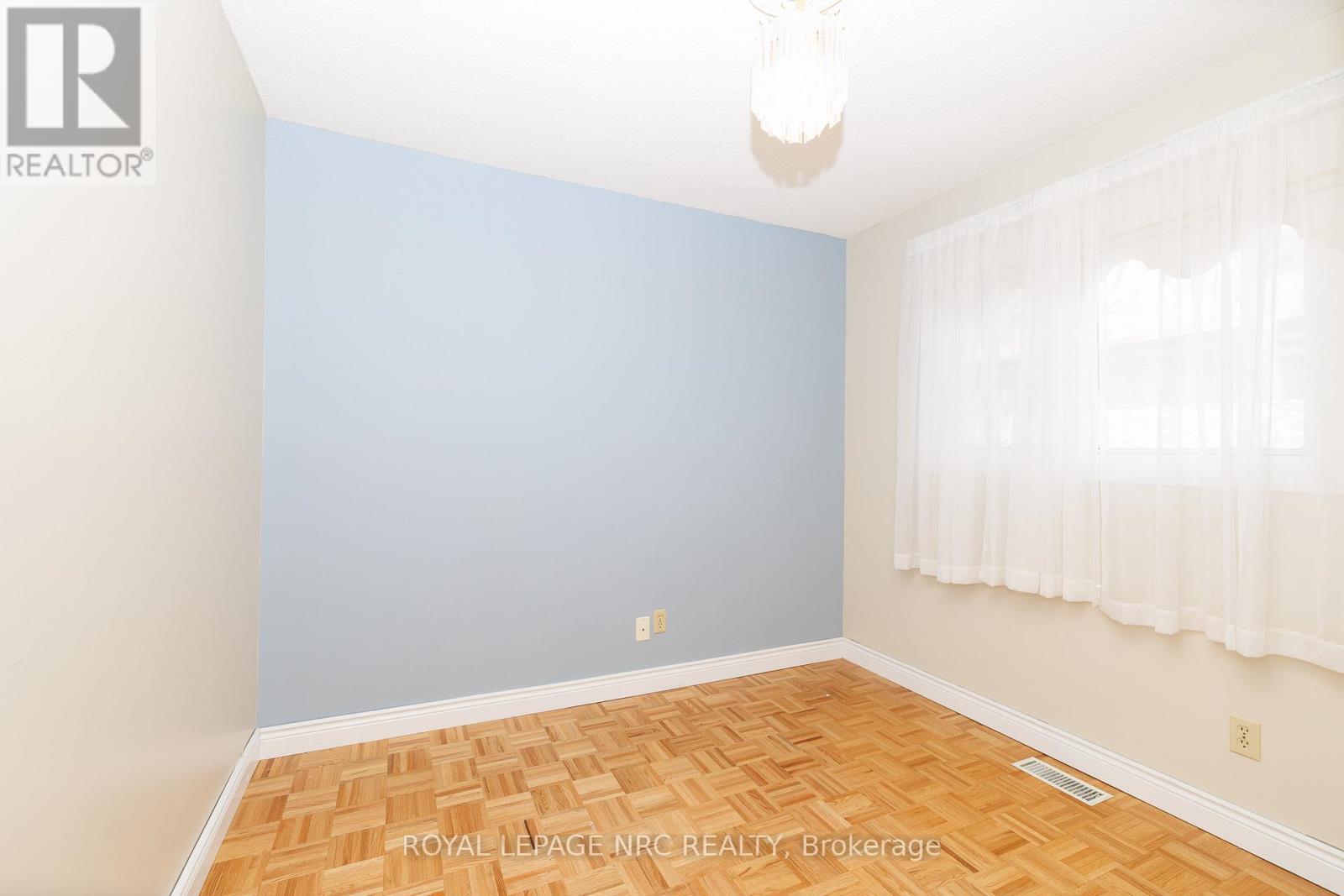 6518 Harmony Avenue, Niagara Falls, Ontario  L2H 1Z4 - Photo 21 - X12993742