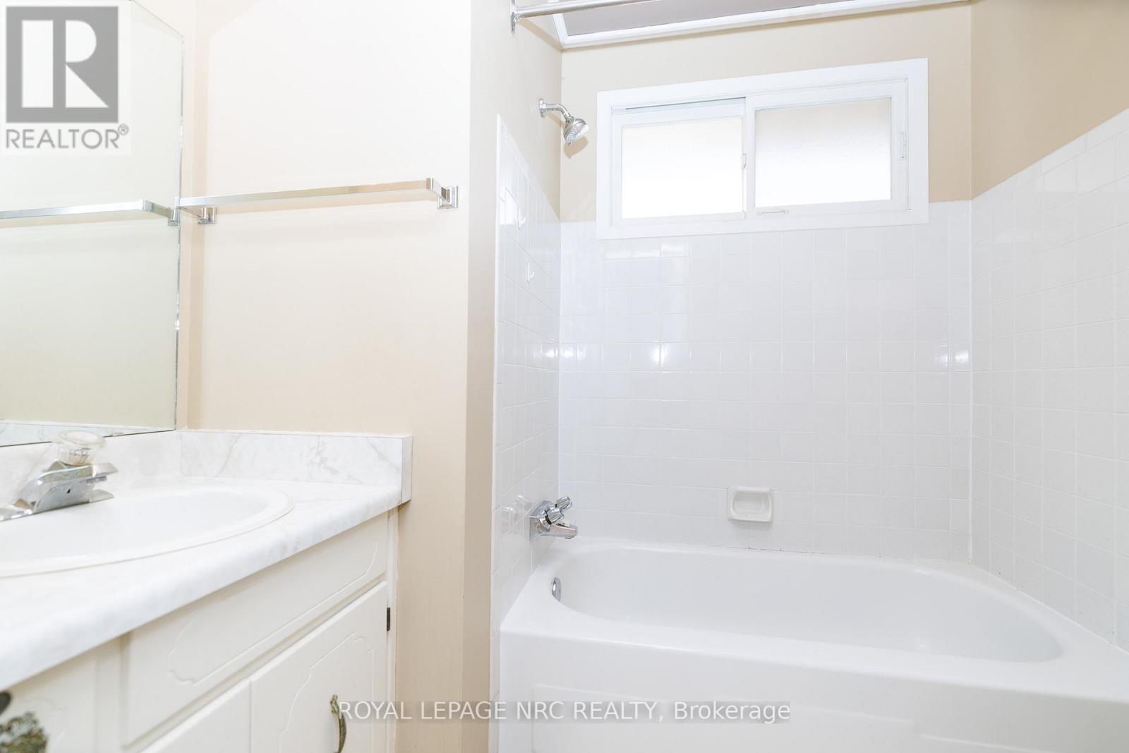 6518 Harmony Avenue, Niagara Falls, Ontario  L2H 1Z4 - Photo 23 - X12993742