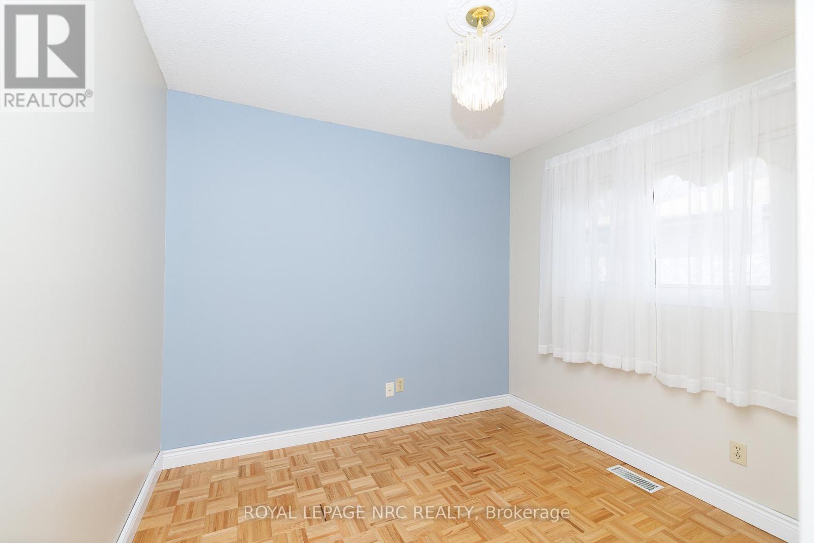 6518 Harmony Avenue, Niagara Falls, Ontario  L2H 1Z4 - Photo 30 - X12993742