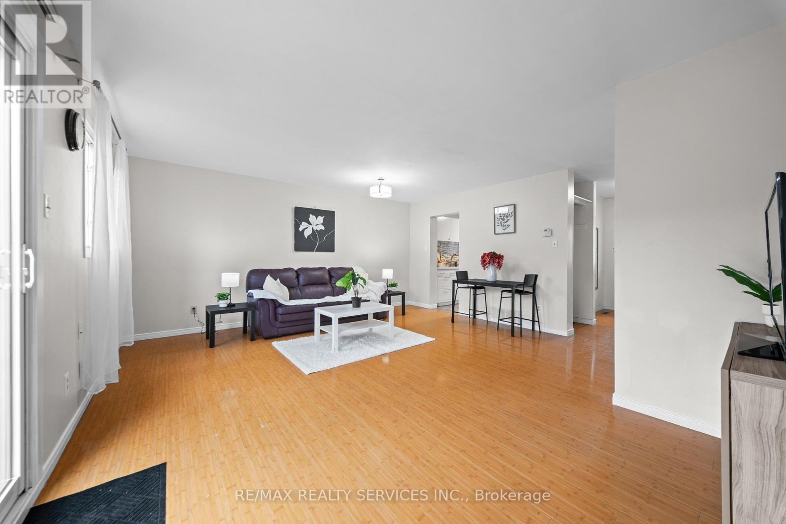 107 - 45 Hansen Road N, Brampton, Ontario L6V 3P6 - Photo 16 - W12993676