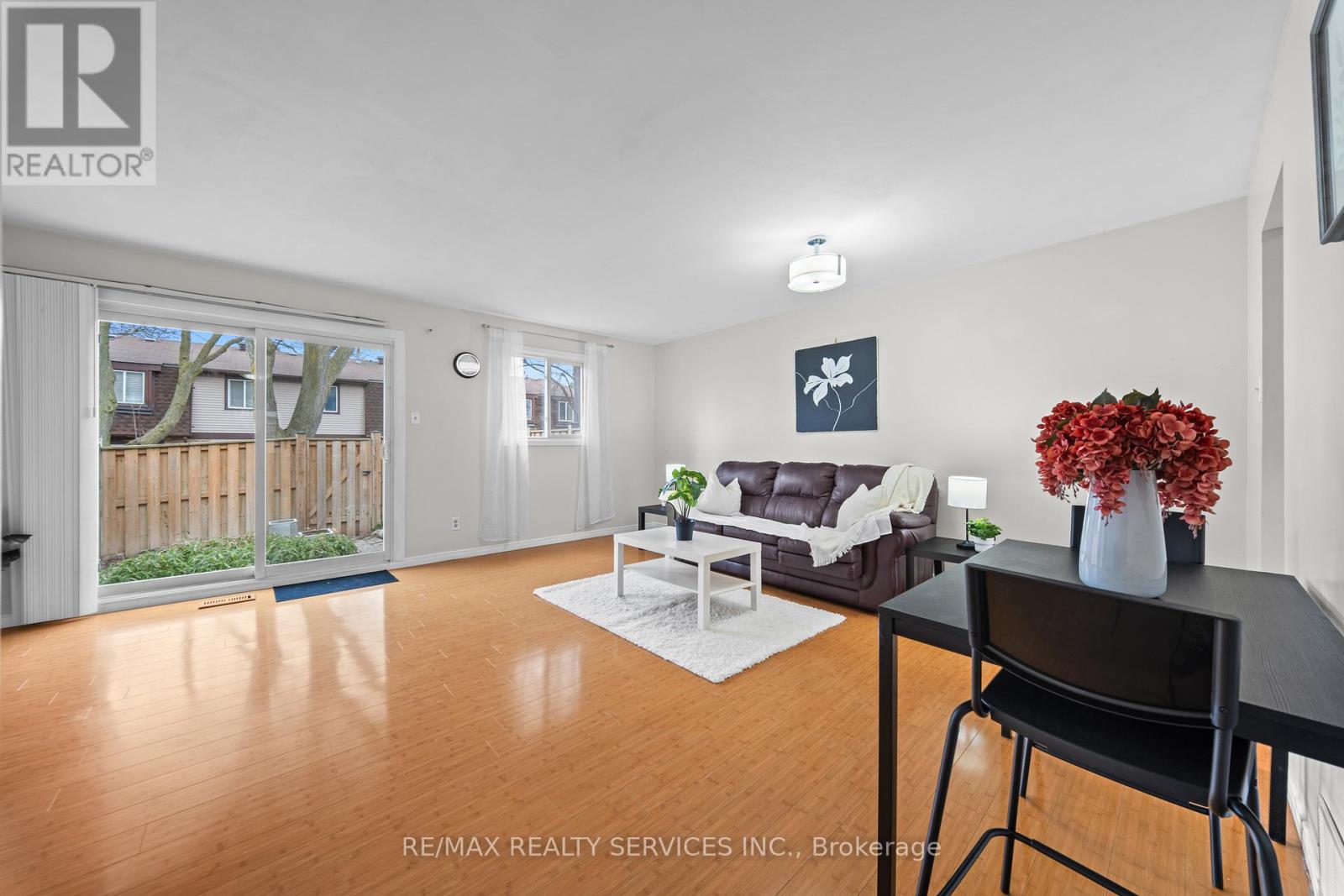 107 - 45 Hansen Road N, Brampton, Ontario L6V 3P6 - Photo 18 - W12993676