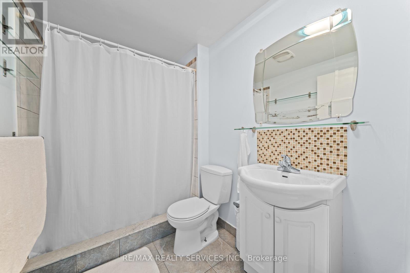 107 - 45 Hansen Road N, Brampton, Ontario L6V 3P6 - Photo 28 - W12993676