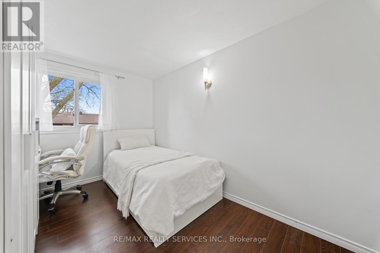 107 - 45 Hansen Road N, Brampton, Ontario L6V 3P6 - Photo 31 - W12993676