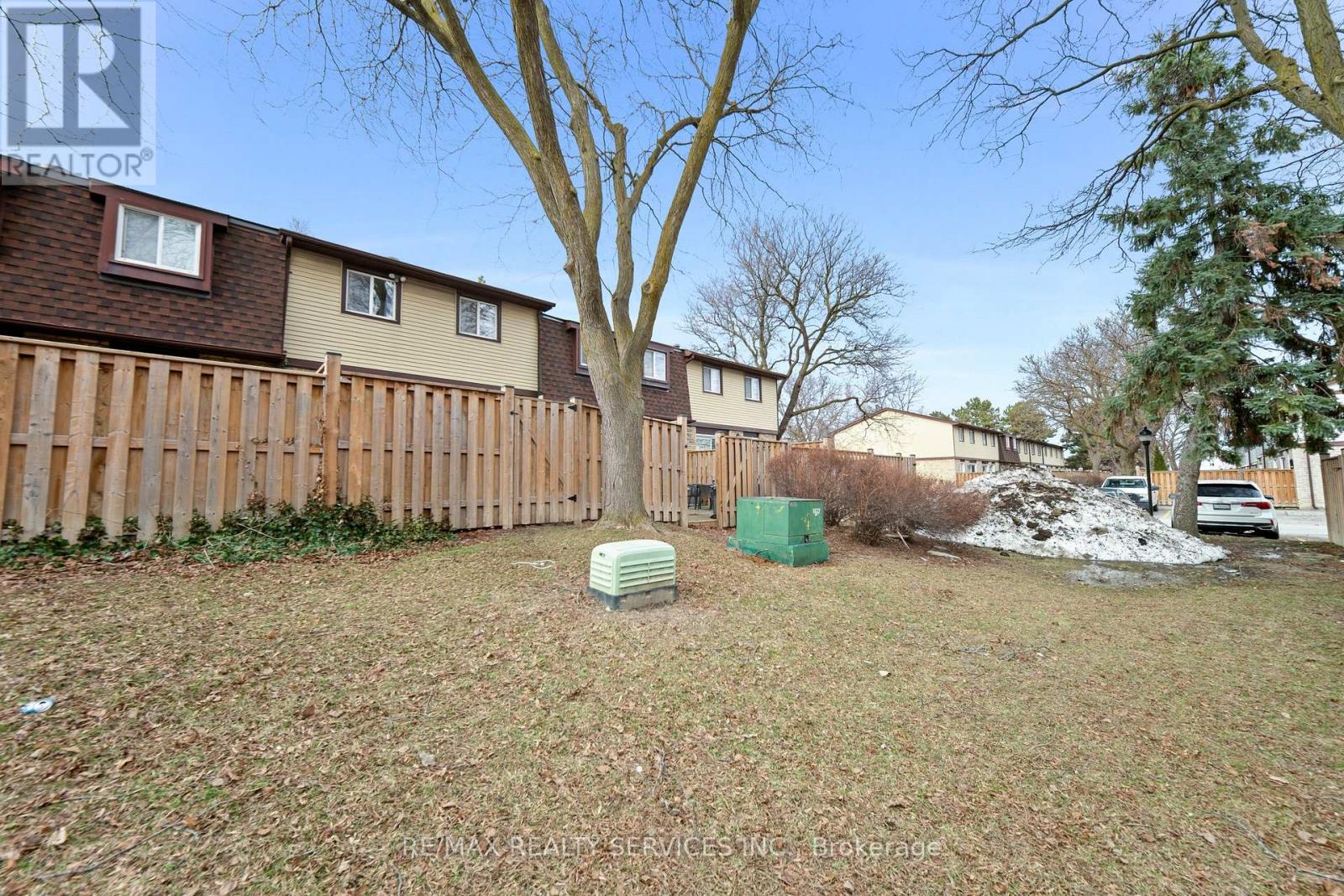 107 - 45 Hansen Road N, Brampton, Ontario L6V 3P6 - Photo 40 - W12993676